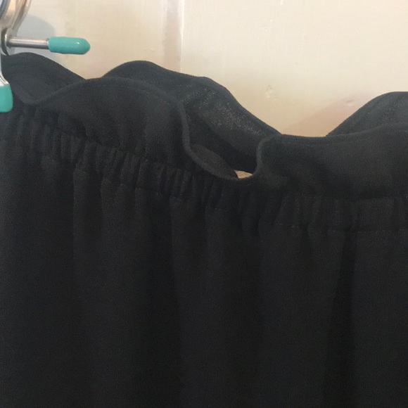 ALI & JAY Cute Black pants - Picture 2 of 2